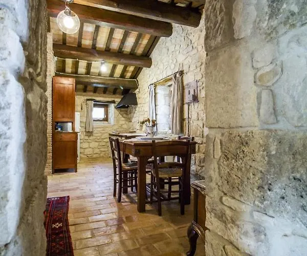 Charming In With Mountain View, 60 M² Апартаменты Abbateggio